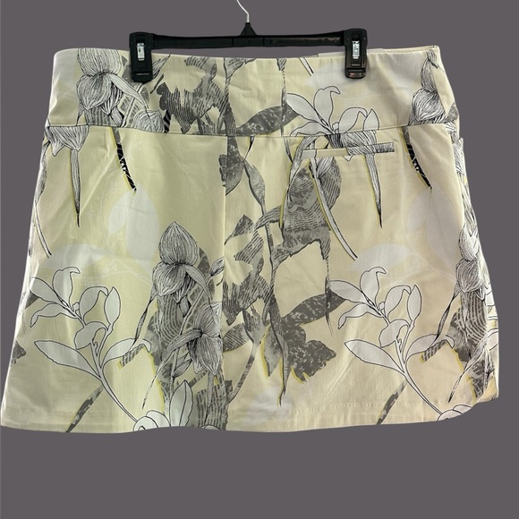 Lady Hagen Tummy Control Skort - Linear Botanical Cream - Sz XXL - Waist 20” NWT - Picture 2 of 5